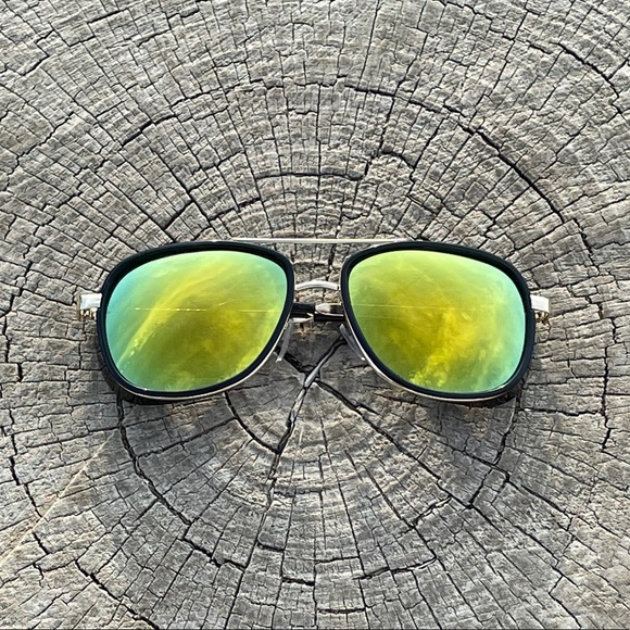 Unisex Mirror Sunglasses - Picture 1 of 3